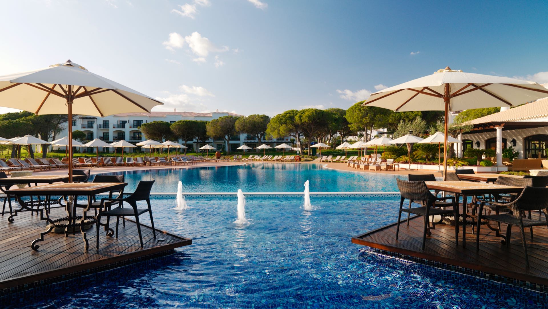 Pine Cliffs Residence, a Luxury Collection Resort