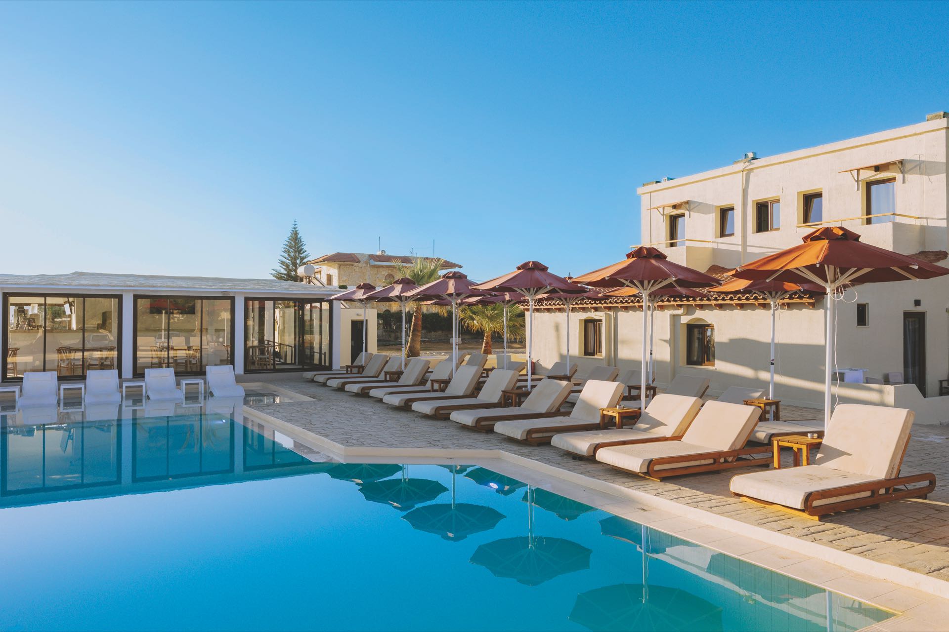 Mari Beach Hotel