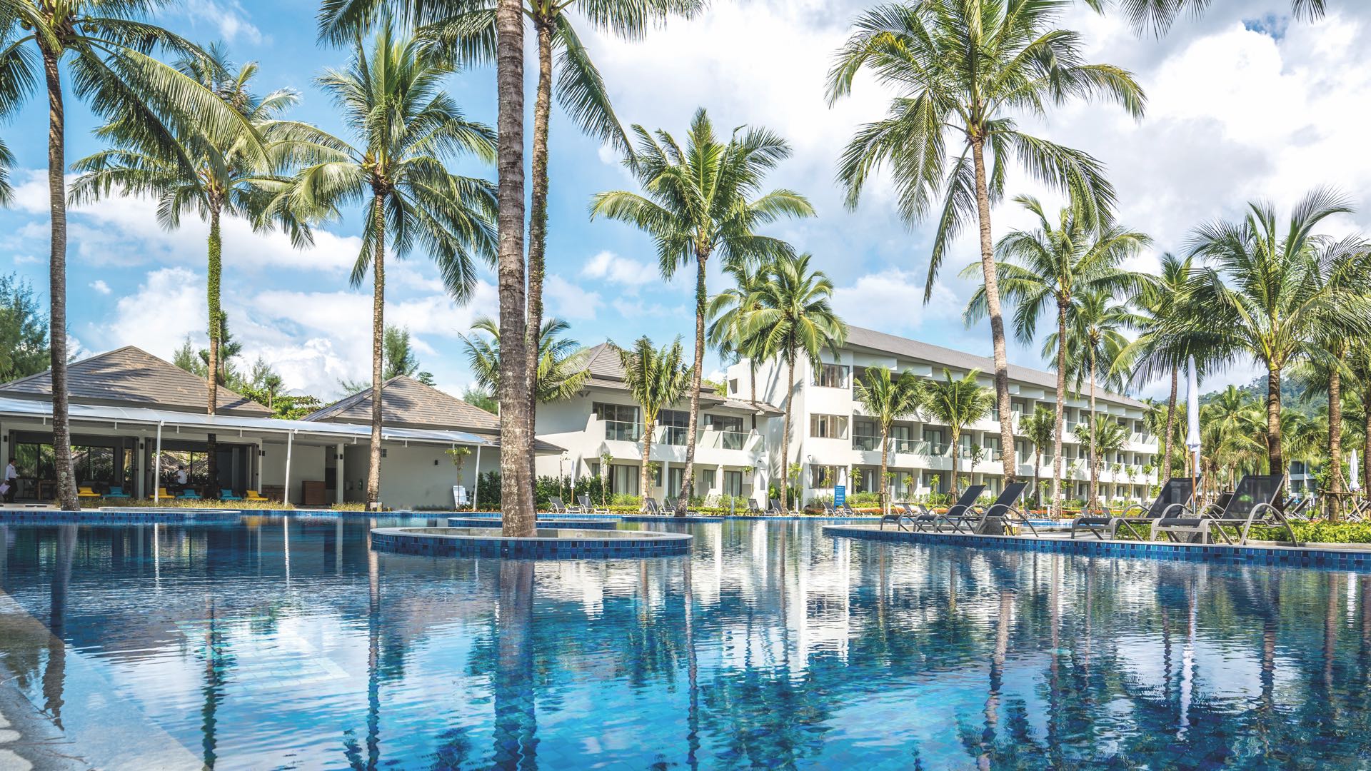 X10 Khaolak Resort