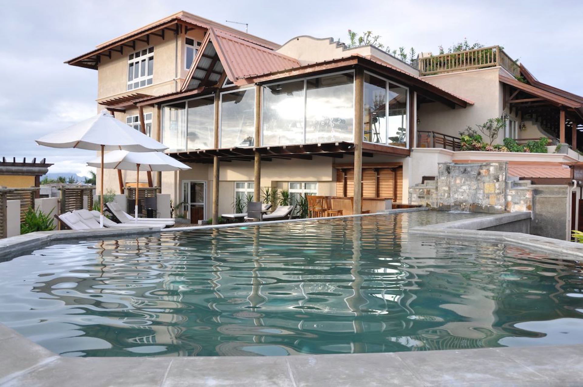 Aanari Hotel & Spa