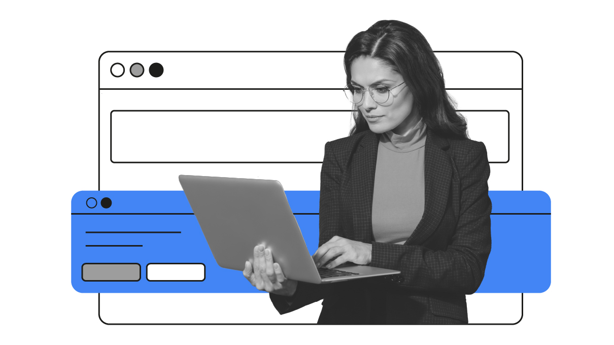 Una mujer morena con pelo largo y gafas mira su portáil que sujeta con las manos, detrás aparece un navegador web con un banner resaltado en color azul.