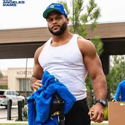@AaronDonald97 - Twitter Account Stats