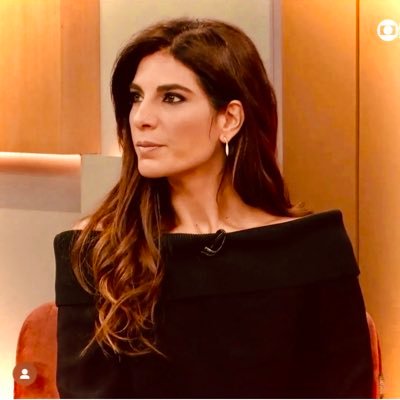 Andréia Sadi