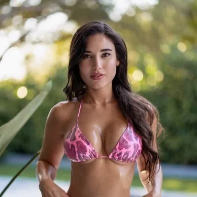@AngieVarona - Twitter Account Stats
