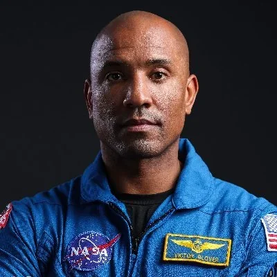 @AstroVicGlover - Twitter Account Stats