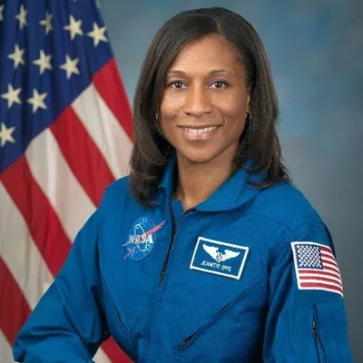 @Astro_Jeanette - Twitter Account Stats