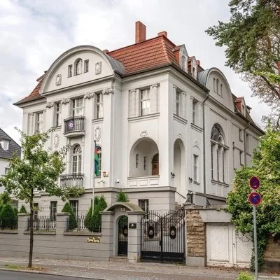 @azembgermany - Twitter Account Stats