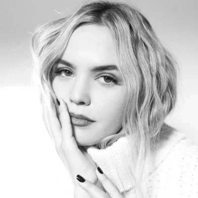 @BaileeMadison - Twitter Account Stats