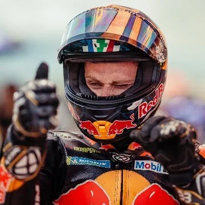@BradBinder_33 - Twitter Account Stats