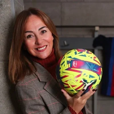 @CarmeBarcelo - Twitter Account Stats