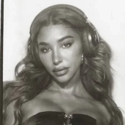 @ChantelJeffries - Twitter Account Stats