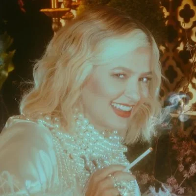 @ChristinaP - Twitter Account Stats