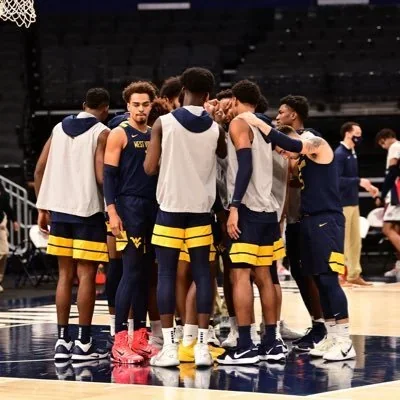 @CoachHuggs - Twitter Account Stats