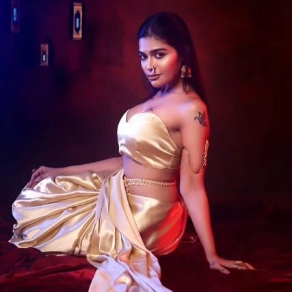 ❤️Dharsha❤️