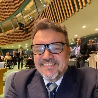 @EmersonAnomia - Twitter Account Stats