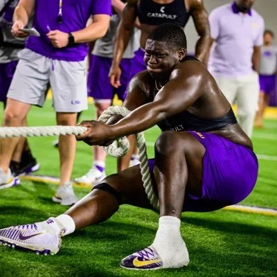 @emeryjones50_ - Twitter Account Stats