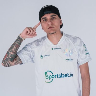 Henrique HEN1 T.