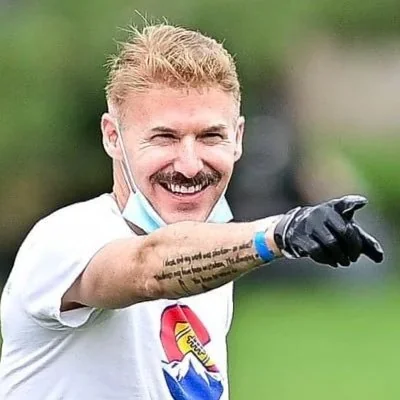 @HeyBuckHey - Twitter Account Stats