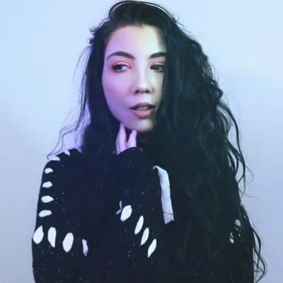 @JessiiVee - Twitter Account Stats