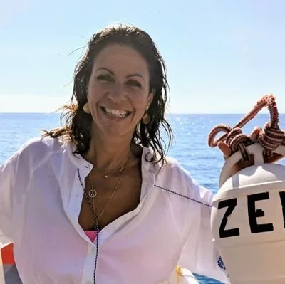 @JuliaBradbury - Twitter Account Stats