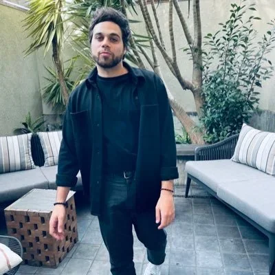 @JulianDeVizio - Twitter Account Stats