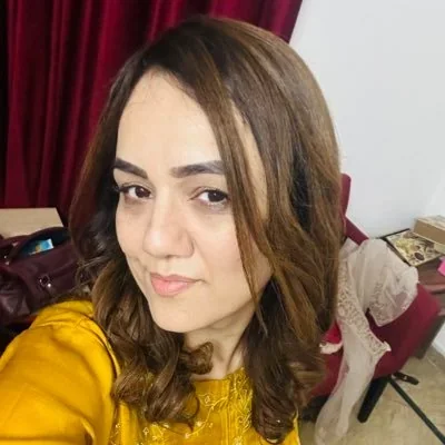 @NazeeaJabeen - Twitter Account Stats
