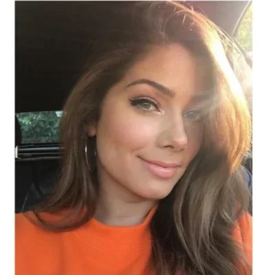 @NikkiSanderson - Twitter Account Stats