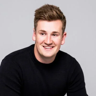 @OliWhiteTV - Twitter Account Stats