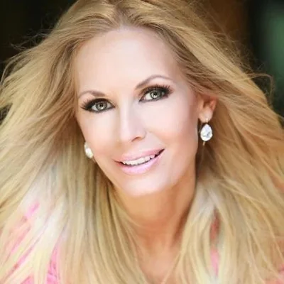 @PeggyTanous - Twitter Account Stats