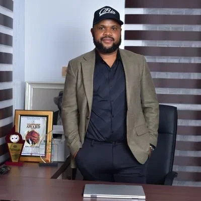@PhilipObin - Twitter Account Stats