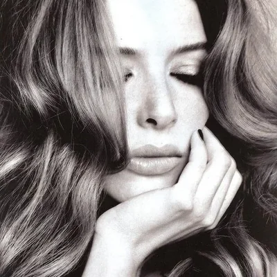 @RachelleLefevre - Twitter Account Stats