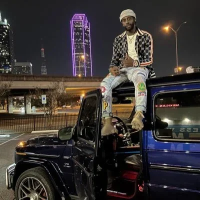 @StayingInMyLane - Twitter Account Stats