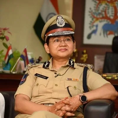 @SwatiLakra_IPS - Twitter Account Stats