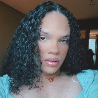 @Tdetravesti - Twitter Account Stats
