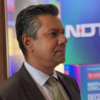 @VishnuNDTV - Twitter Account Stats