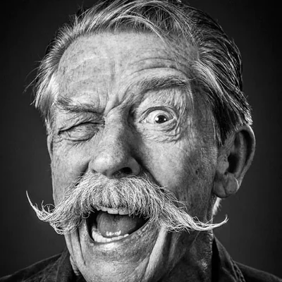 @WithJohnHurt - Twitter Account Stats
