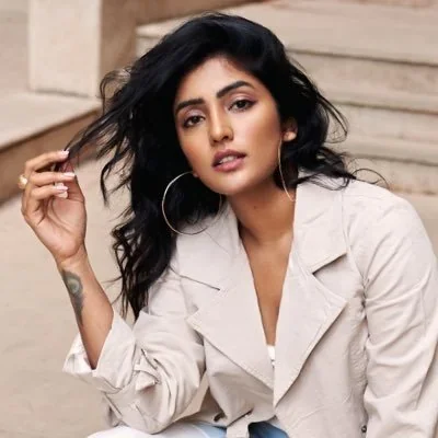 @YoursEesha - Twitter Account Stats