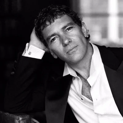 @antoniobanderas - Twitter Account Stats