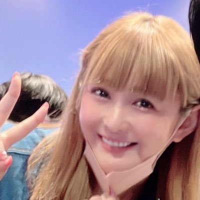 椿彩奈/BUZZ