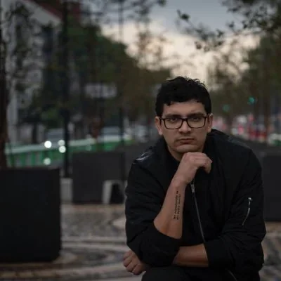 @bavelarr - Twitter Account Stats