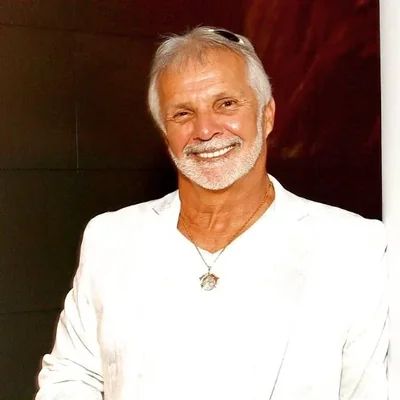 @capthlr - Twitter Account Stats