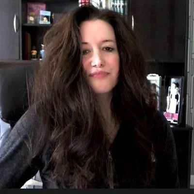 @caroljsroth - Twitter Account Stats