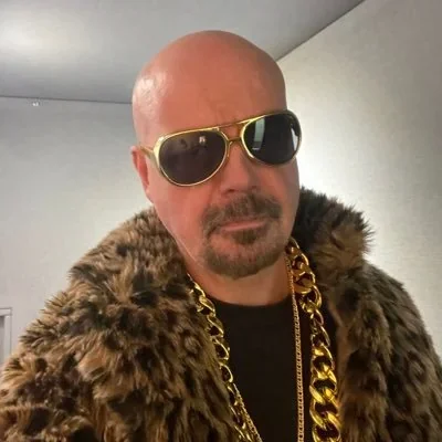 @domisatwit - Twitter Account Stats