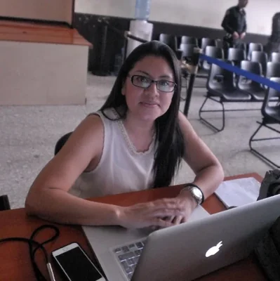 @evelynndeleon - Twitter Account Stats