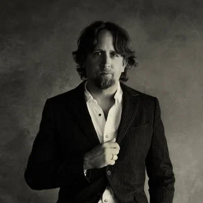 @hayescarll - Twitter Account Stats