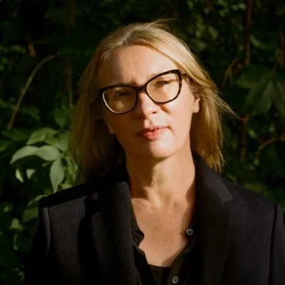@helenbarrett - Twitter Account Stats