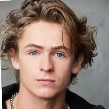 @hudsonwest - Twitter Account Stats