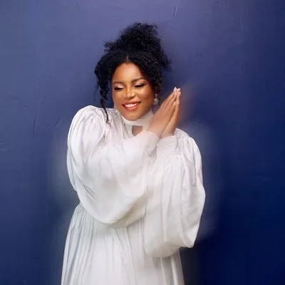 @irenelogangh - Twitter Account Stats