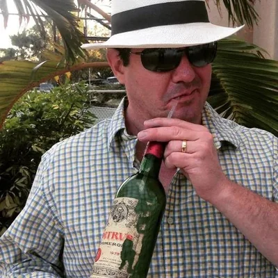 @islewine - Twitter Account Stats