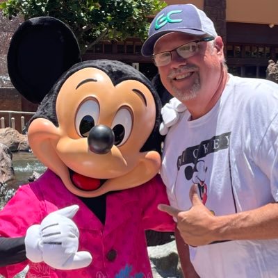 Kevin Minnick 🏈⚡️🏈